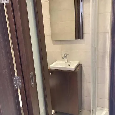 Dream Theatre Maisonette