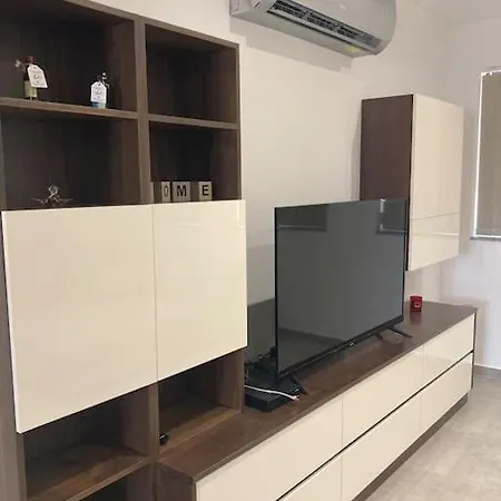 Dream Theatre Maisonette Apartment