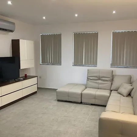 Dream Theatre Maisonette Marsaskala
