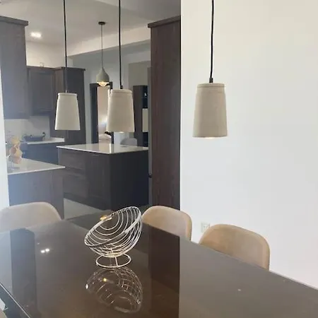 Dream Theatre Maisonette *