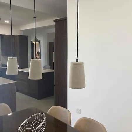 Dream Theatre Maisonette *