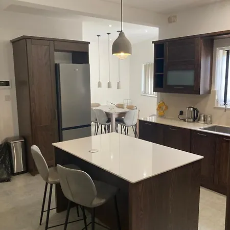 Dream Theatre Maisonette Marsaskala